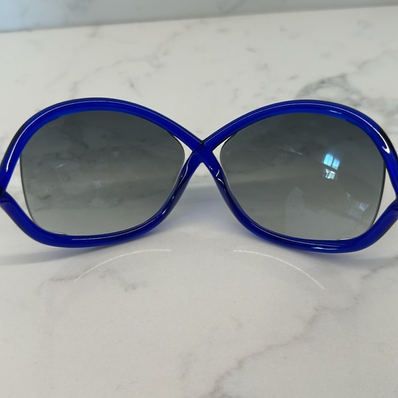 Tom Ford Sunglasses - Picture 9 of 15